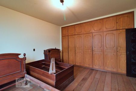 Casa à venda com 900m², 4 quartos e 6 vagasSuíte 4