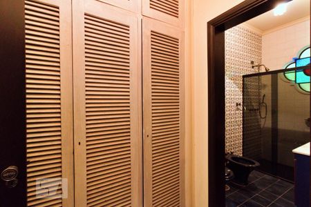 Casa à venda com 900m², 4 quartos e 6 vagasSuíte 2