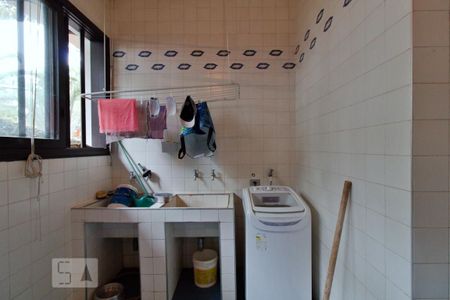 Casa à venda com 900m², 4 quartos e 6 vagasÁrea de Serviço