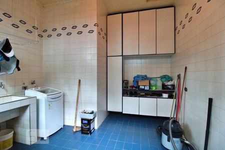 Casa à venda com 900m², 4 quartos e 6 vagasÁrea de Serviço