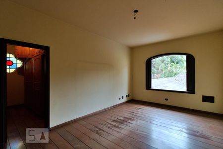 Casa à venda com 900m², 4 quartos e 6 vagasSuíte 1