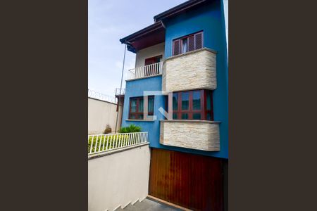 Casa à venda com 200m², 4 quartos e 4 vagasÁrea de Entrada