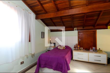 Casa à venda com 200m², 4 quartos e 4 vagasQuarto 4 - Sótão