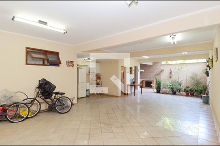 Casa à venda com 200m², 4 quartos e 4 vagasGaragem