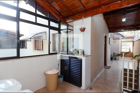 Casa à venda com 200m², 4 quartos e 4 vagasÁrea de Serviço