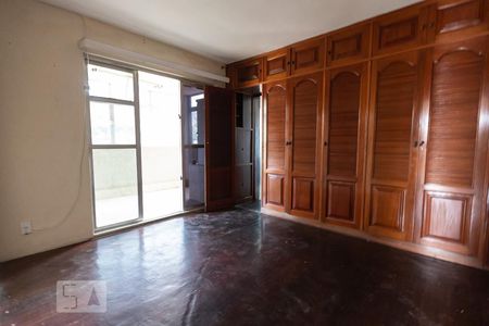 Apartamento para alugar com 245m², 3 quartos e 2 vagas Apartamento para alugar com 245m², 3 quartos e 2 vagasSuíte 1