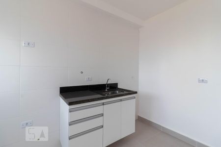 Cozinha de apartamento para alugar com 2 quartos, 38m² em Vila Paiva, São Paulo