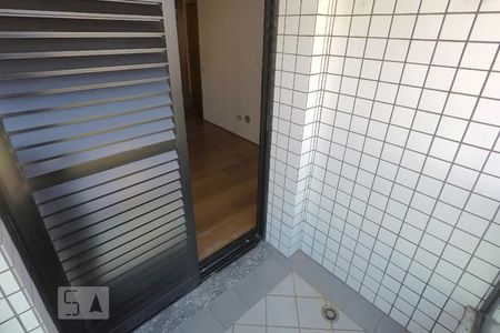 Apartamento à venda com 120m², 3 quartos e 3 vagasSacada Quarto 2