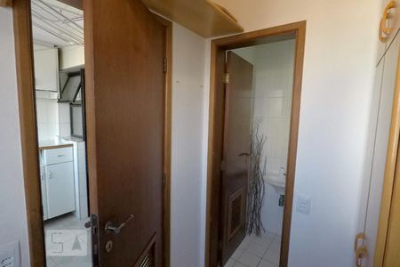 Apartamento à venda com 120m², 3 quartos e 3 vagasBanheiro de Serviço