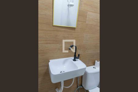 Banheiro de kitnet/studio para alugar com 1 quarto, 23m² em Centro, Niterói