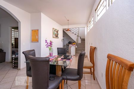Sala de Jantar de casa à venda com 3 quartos, 245m² em Horto Florestal, Belo Horizonte