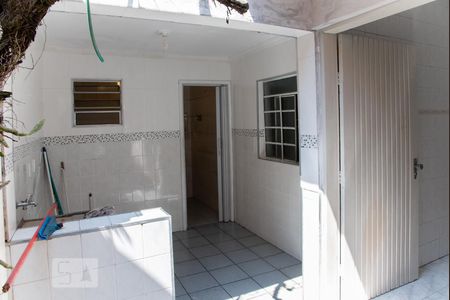 Casa para alugar com 70m², 3 quartos e 1 vagaÁrea de Serviço