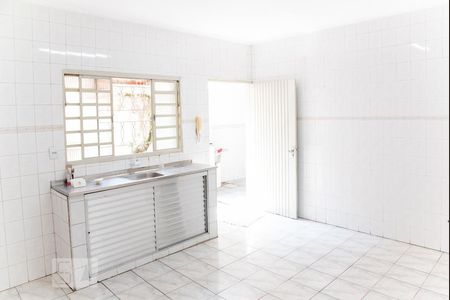 Casa para alugar com 70m², 3 quartos e 1 vagaCozinha