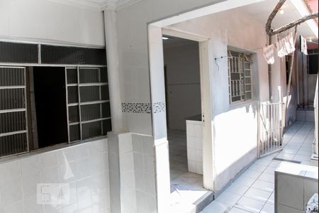 Casa para alugar com 70m², 3 quartos e 1 vagaÁrea de Serviço