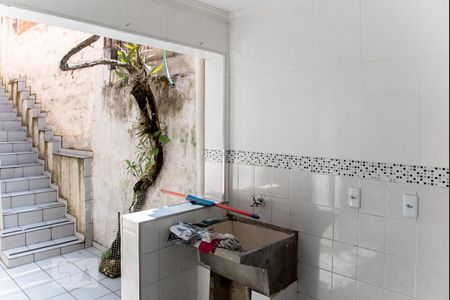 Casa para alugar com 70m², 3 quartos e 1 vagaÁrea de Serviço