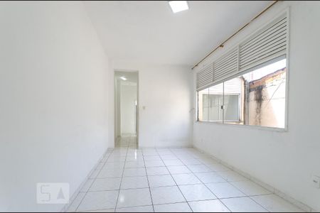 Sala de apartamento para alugar com 2 quartos, 82m² em Matatu, Salvador