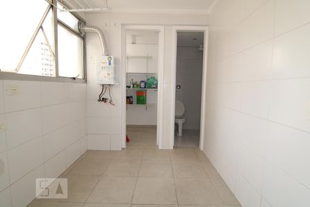 Apartamento à venda com 120m², 2 quartos e 1 vagaÁrea de Serviço