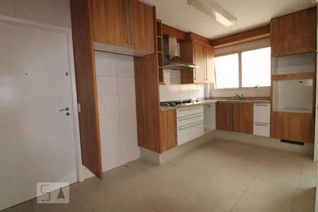 Apartamento à venda com 120m², 2 quartos e 1 vagaCozinha