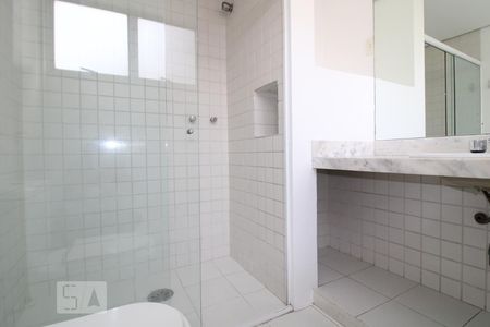 Apartamento à venda com 120m², 2 quartos e 1 vagaBanheiro da Suíte