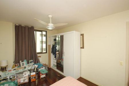 Apartamento para alugar com 212m², 4 quartos e 3 vagasQuarto Suíte