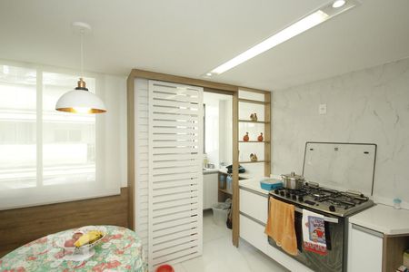 Apartamento para alugar com 212m², 4 quartos e 3 vagasCozinha