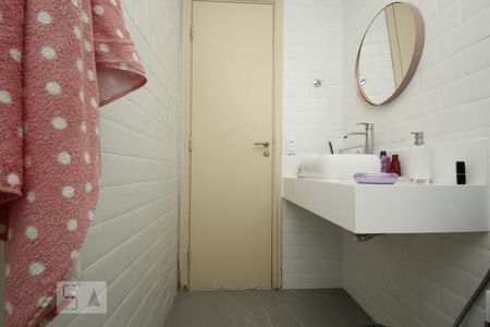 Apartamento para alugar com 212m², 4 quartos e 3 vagasBanheiro Social