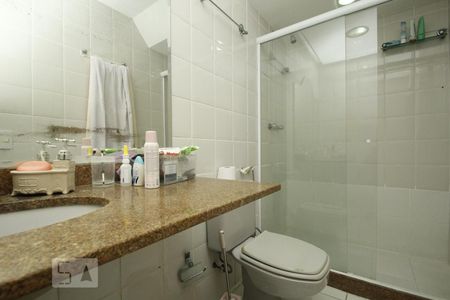 Apartamento para alugar com 212m², 4 quartos e 3 vagasBanheiro da Suíte