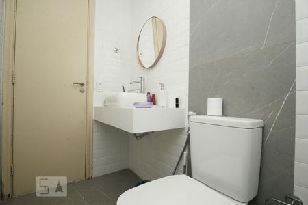 Apartamento para alugar com 212m², 4 quartos e 3 vagasBanheiro Social
