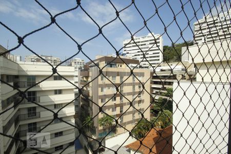 Apartamento para alugar com 212m², 4 quartos e 3 vagasVista