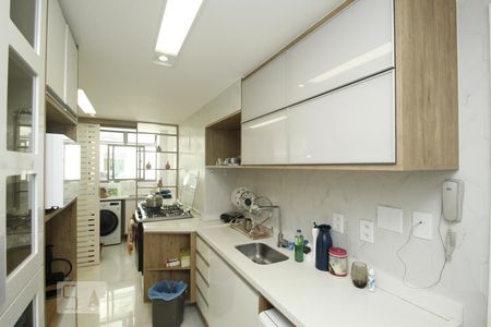 Apartamento para alugar com 212m², 4 quartos e 3 vagasCozinha