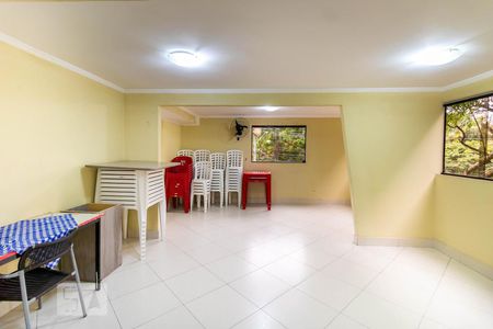 Apartamento para alugar com 68m², 2 quartos e 1 vagaSalão de festas