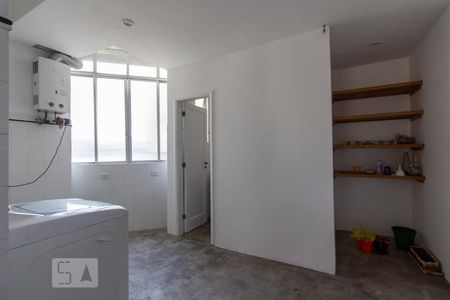 Apartamento à venda com 250m², 2 quartos e 1 vagaÁrea de Serviço