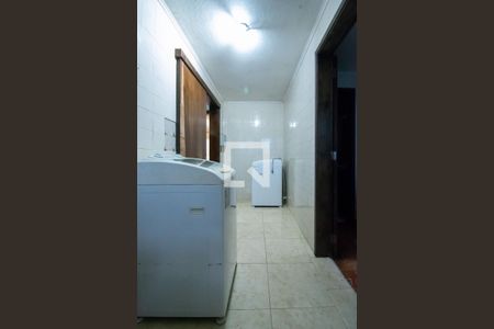 Casa à venda com 219m², 3 quartos e 2 vagas Casa à venda com 219m², 3 quartos e 2 vagasÁrea de Serviço