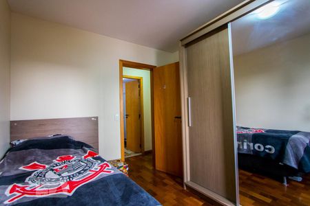 Apartamento à venda com 77m², 3 quartos e 1 vagaQuarto 2