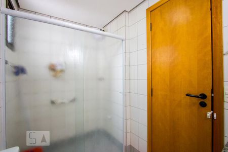 Apartamento à venda com 77m², 3 quartos e 1 vagaBanheiro do quarto 1