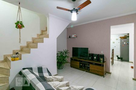 Sala de casa de condomínio à venda com 2 quartos, 70m² em Candelária, Belo Horizonte
