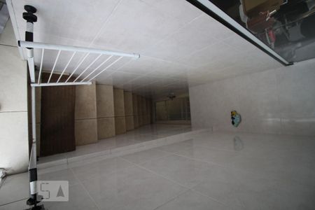 Casa à venda com 300m², 3 quartos e 6 vagasEntrada