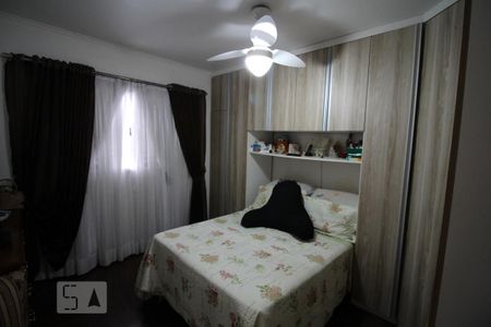 Casa à venda com 300m², 3 quartos e 6 vagassuíte