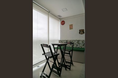 Studio - Varanda de kitnet/studio para alugar com 1 quarto, 30m² em Macedo, Guarulhos