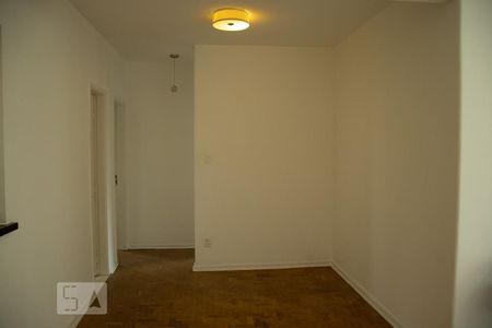 Apartamento à venda com 110m², 3 quartos e 1 vaga Apartamento à venda com 110m², 3 quartos e 1 vagaSala