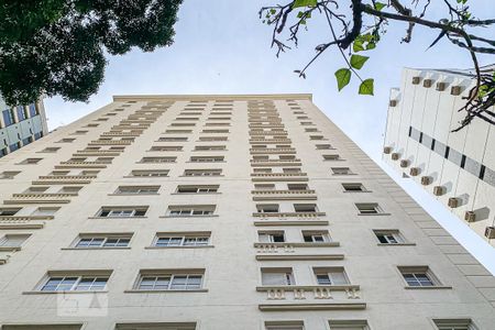 Apartamento para alugar com 115m², 3 quartos e sem vagaFachada