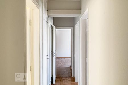 Apartamento para alugar com 115m², 3 quartos e sem vagaCorredor