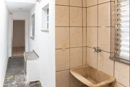 Casa para alugar com 60m², 2 quartos e sem vagaÁrea de Serviço