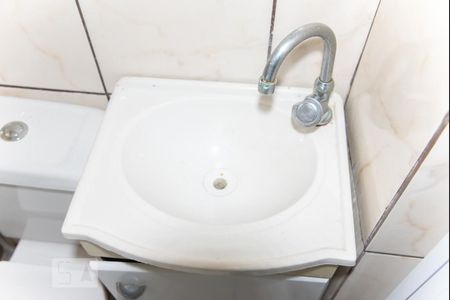 Casa para alugar com 60m², 2 quartos e sem vagaBanheiro - Torneira