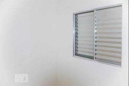 Quarto 2 de casa para alugar com 2 quartos, 60m² em Vila Carmosina, São Paulo