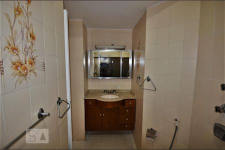 Apartamento à venda com 120m², 3 quartos e 1 vagaBanheiro 2
