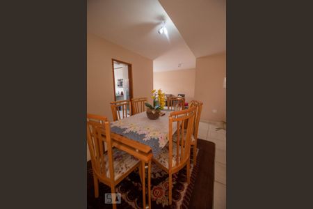 Apartamento à venda com 75m², 2 quartos e 1 vagaSala da jantar