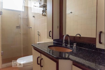 Banheiro social  de apartamento à venda com 2 quartos, 56m² em Maracanã, Rio de Janeiro