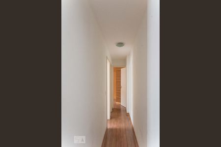 Corredor quartos de apartamento à venda com 2 quartos, 56m² em Maracanã, Rio de Janeiro