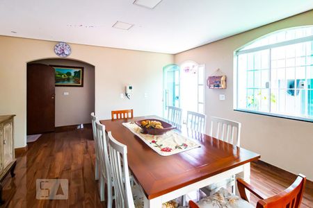 Casa à venda com 287m², 4 quartos e 3 vagasCozinha